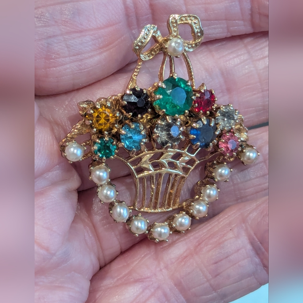 Vintage Multicolor Gem and Pearl Basket Brooch - Gold Tone